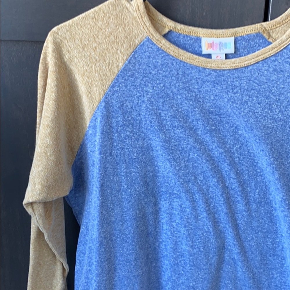 Lularoe Randy Top - Picture 2 of 3